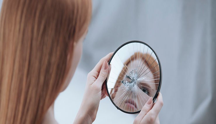 اختلال خودزشت ،اختلال خودزشت انگاری؛ چطور با احساس زشت بودنمان مقابله کنیم؟ ،اختلال خودزشت انگاری چیست؟ ،تشخیص اختلال خودزشت انگاری