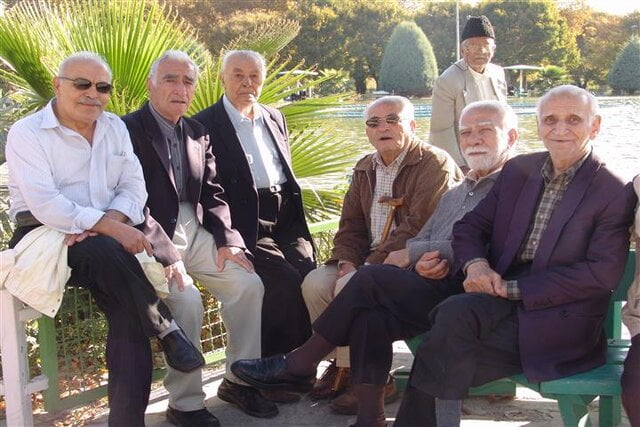 وام بازنشستگان