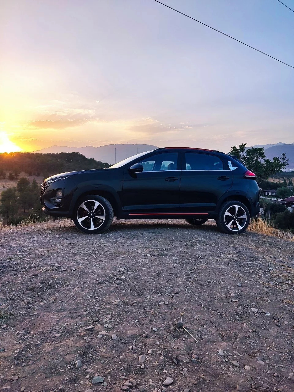 نمای جانبی X33 کراس