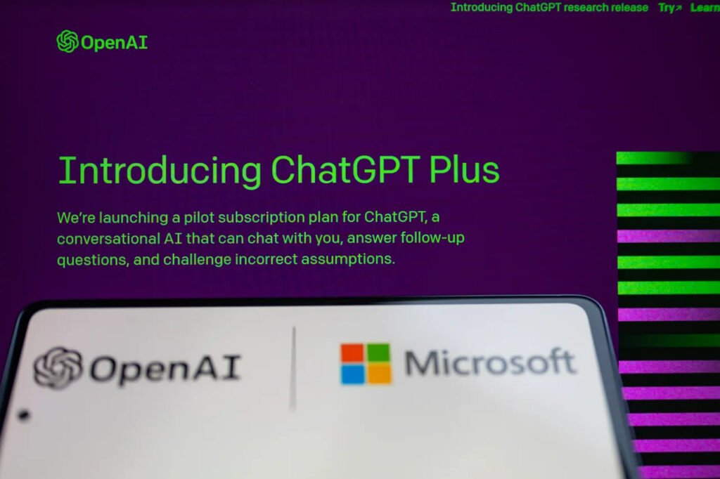 فروش اشتراک ChatGPT Plus با استقبال گسترده کاربران موقتاً متوقف شد 4 1700056203 370 فروش اشتراک ChatGPT Plus با استقبال گسترده کاربران موقتاً متوقف