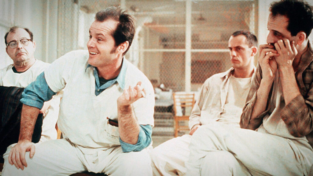بهترین فیلم های درام و داستانی 221 One Flew Over the Cuckoo's Nest