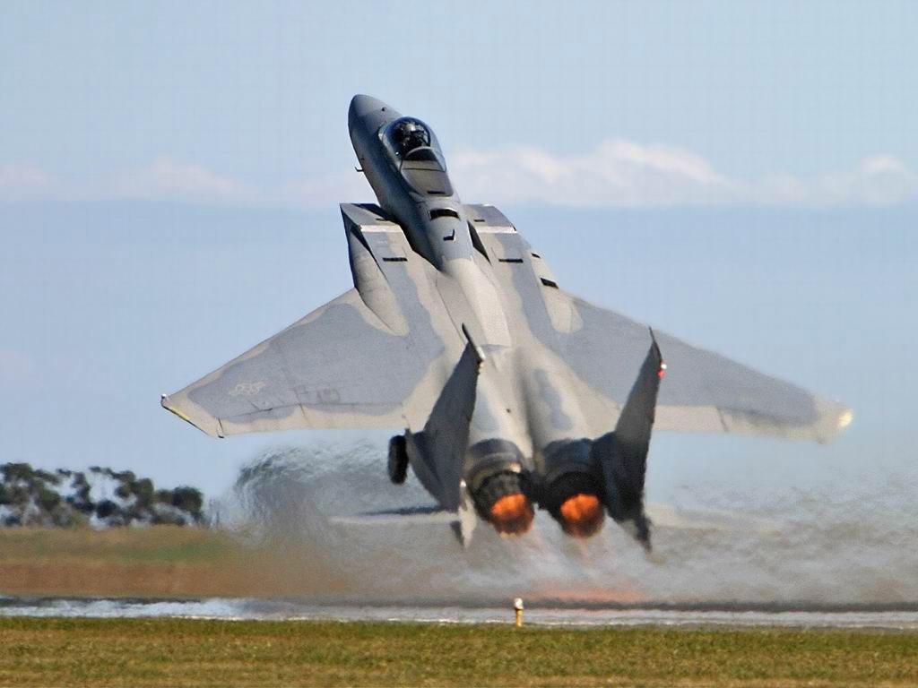 علت ماندگاری جنگنده F-15 Eagle چیست؟