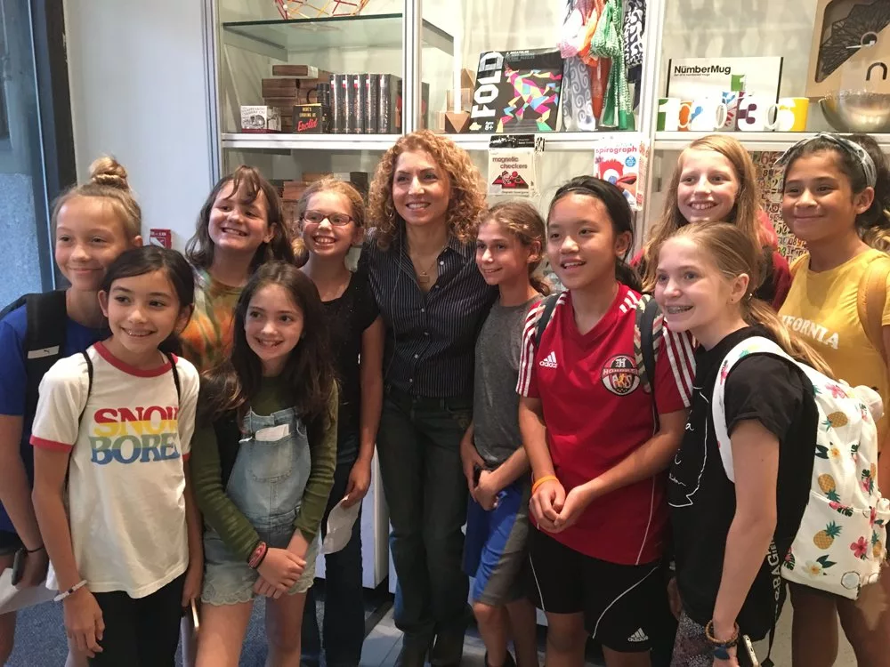 انوشه انصاری