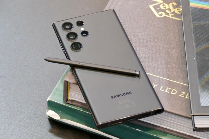 بهترین گوشی گیمینگ | زمستان ۱۴۰۲ 227 گوشی گیمینگ سامسونگ مدل Galaxy S22 Ultra