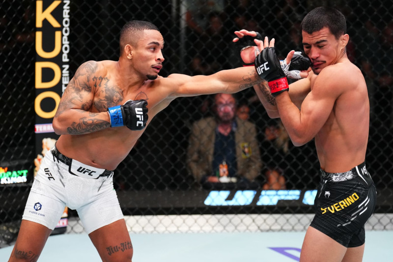 حذف مبارز برزیلی از UFC بعد از گاز گرفتن گوش حریف + ویدئو_آفتاب شرق 26 حذف مبارز برزیلی از UFC پس از گاز گرفتن گوش حریف + ویدئو