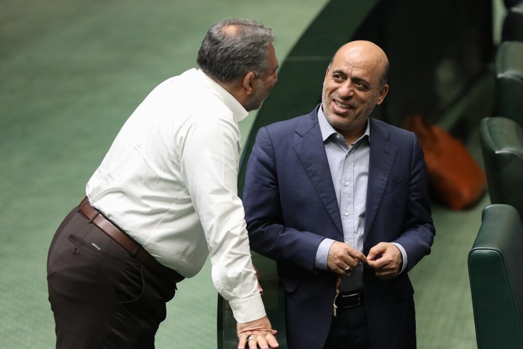 1711538418 118 مروری بر کارکرد تصمیم‌گیران حوزه ICT در سال ۱۴۰۲ آفتاب شرق