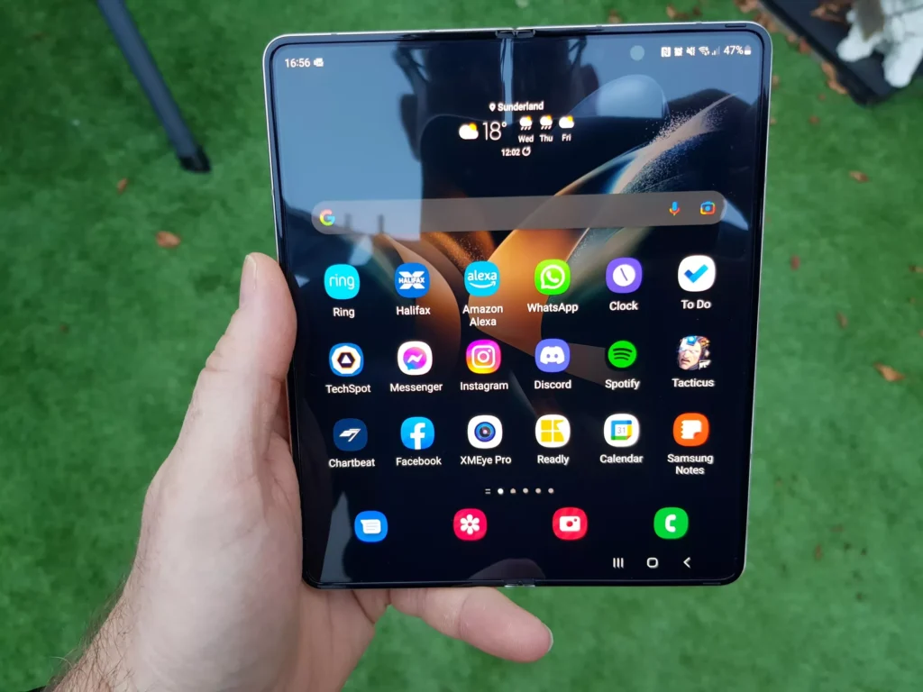 گوشی گیمینگ سامسونگ مدل Galaxy Z Fold 4
