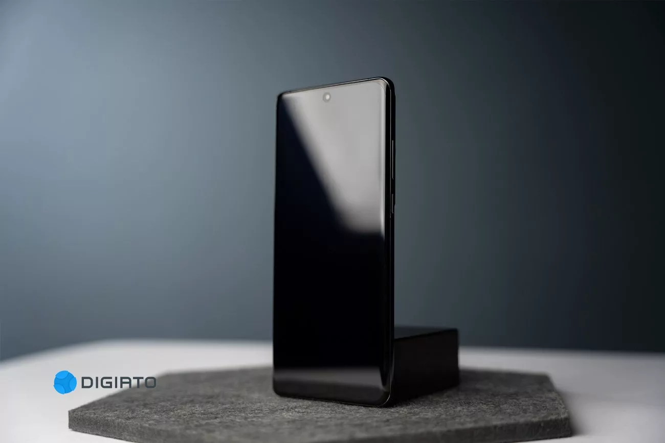 1714534305 329 بازدید وان پلاس ۱۲؛ کابوس پرچمداران آفتاب شرق.webp