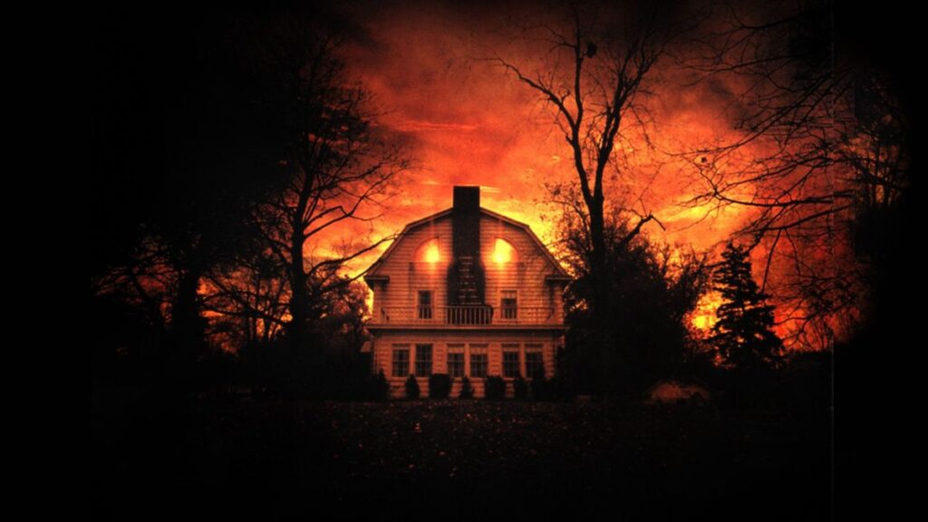 ۲۰ فیلم ترسناک که بر پایه داستان واقعی ساخته شدند_آفتاب شرق 83 The Amityville Horror