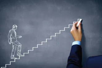 اهداف کوچک چطور باعث موفقیت می‌شود + ۵ ویژگی مفید اهداف کوچک