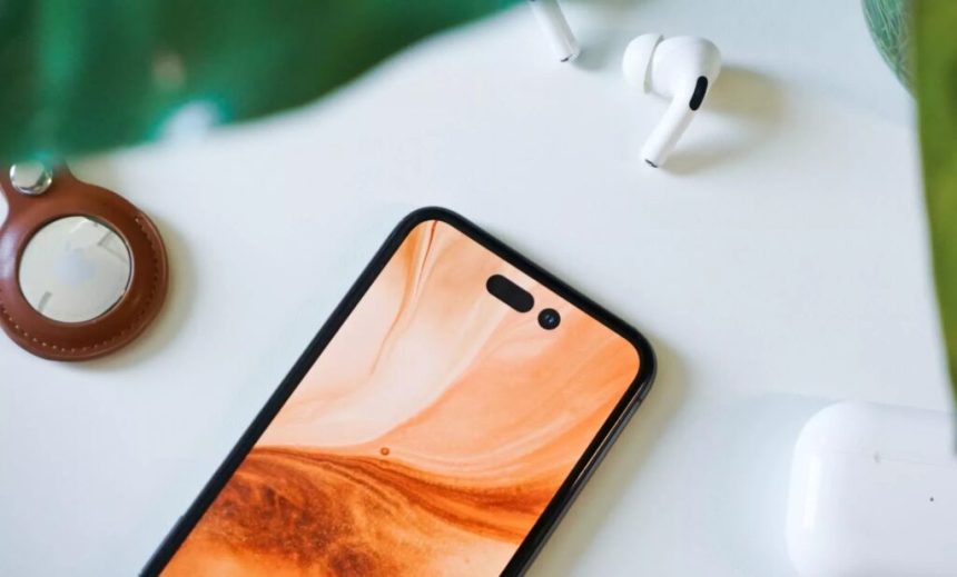 آیفون SE 4