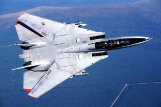 تاریخچه و مشخصات جنگنده آمریکایی F-14 Tomcat