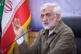 جلیلی: نباید به موضوعات نظام سلامت تک بعدی نگاه شود