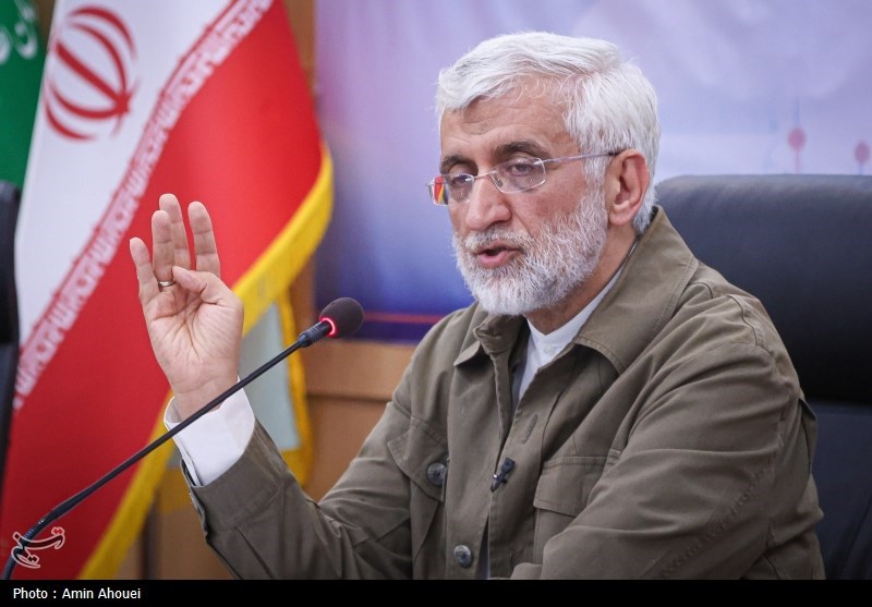 جلیلی: نباید به موضوعات نظام سلامت تک بعدی نگاه شود