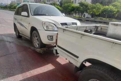 یدک کش های مجاز، فرشته نجات رانندگان در جاده های اصفهان