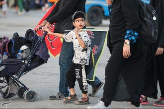 زائران اربعین پیاده‌روی را در ساعات شب انجام دهند