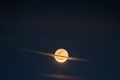 تصویر روز ناسا: ماه در لباس زحل