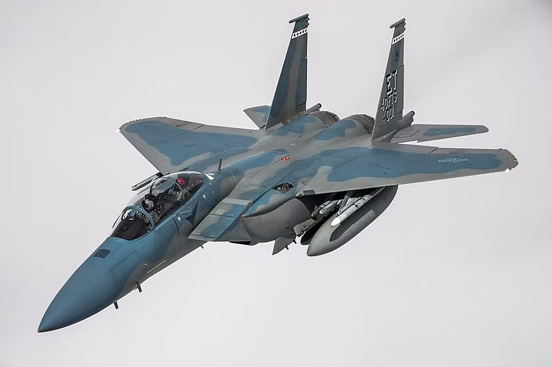 تفاوت بین نسخه های گوناگون جنگنده F-15_آفتاب شرق 15 تفاوت بین نسخه های مختلف جنگنده F-15