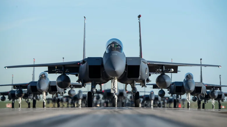چه کشورهایی بیشترین F-15 را دارند؟_آفتاب شرق 15 چه کشورهایی بیشترین F-15 را دارند؟