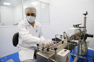 هدفگذاری صادرات یک میلیارد دلاری دارو و موانع صادرات