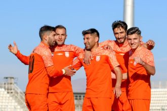 حریف پرسپولیس از ته جدول سرمربی آورد