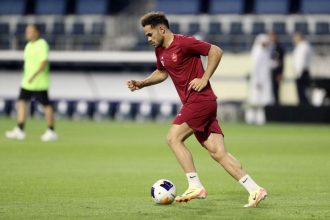 او ستون اورونوف، او پرسپولیس را برگرداند!