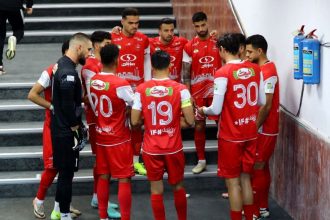 تقسیم پاداش دلاری هوادار متمول بین  پرسپولیسی ها!