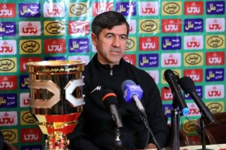 سرمربی پرسپولیس بعد از بازی معرفی می‌شود