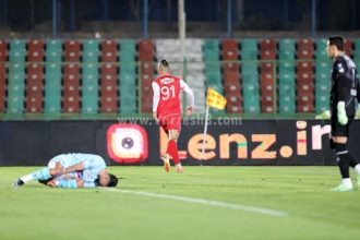 پرسپولیس 1 - 0 گل گهر: ایستاده با سردار!