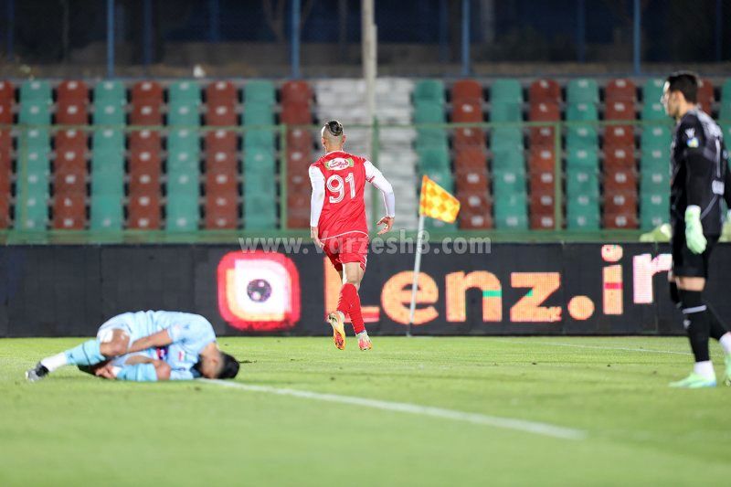 پرسپولیس 1 - 0 گل گهر: ایستاده با سردار!