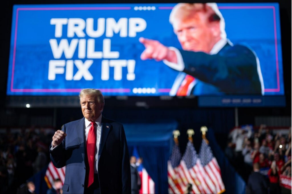 1743902668 990 تعرفه‌های تازه ترامپ چه تأثیری روی صنعت فناوری آمریکا خواهد