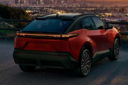 تویوتا C-HR برقی
