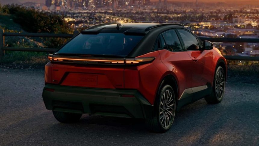 تویوتا C-HR برقی