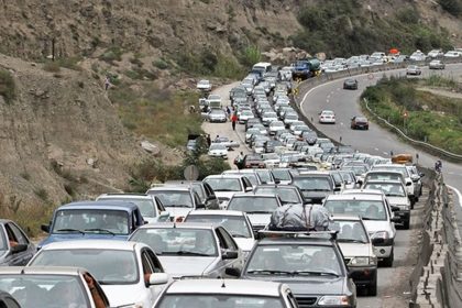 تهرانی‌ها در حال بازگشت به تهران/ترافیک رو به افزایش در مسیرهای ورودی به تهران
