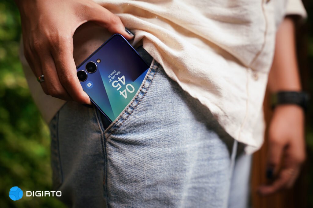 بازدید سامسونگ گلکسی Z Flip 7: این شد یک چیزی_آفتاب شرق 42 1753840340 555 بازدید سامسونگ گلکسی Z Flip 7 این شد یک چیزی آفتاب