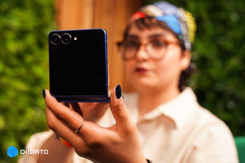 بازدید سامسونگ گلکسی Z Flip 7: این شد یک چیزی_آفتاب شرق 36 1753840340 72 بازدید سامسونگ گلکسی Z Flip 7 این شد یک چیزی آفتاب