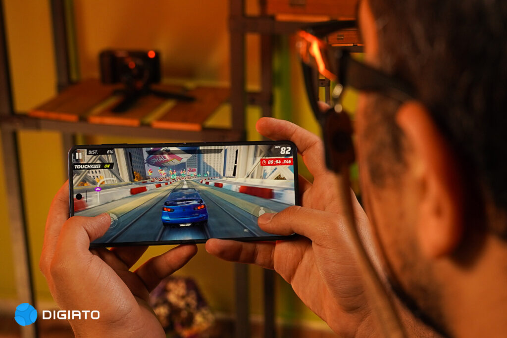 بازدید سامسونگ گلکسی Z Flip 7: این شد یک چیزی_آفتاب شرق 41 1753840340 802 بازدید سامسونگ گلکسی Z Flip 7 این شد یک چیزی آفتاب