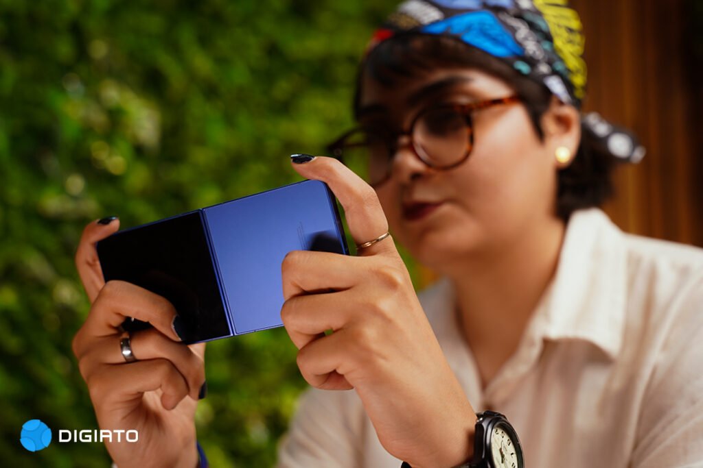 بازدید سامسونگ گلکسی Z Flip 7: این شد یک چیزی_آفتاب شرق 45 1753840341 626 بازدید سامسونگ گلکسی Z Flip 7 این شد یک چیزی آفتاب