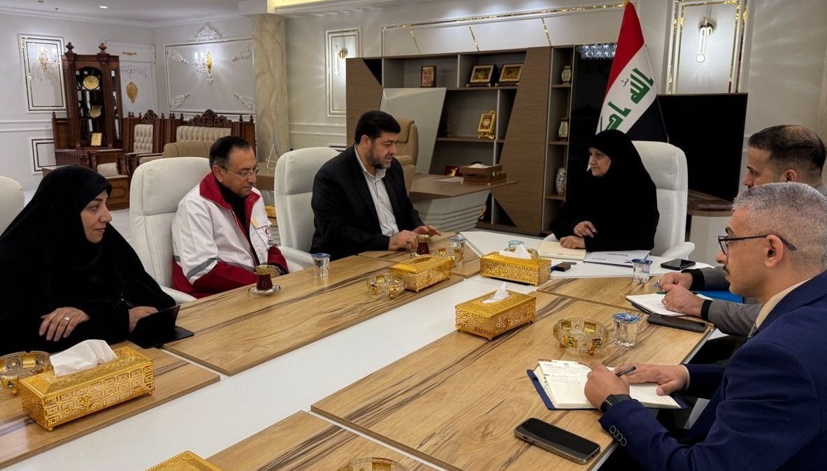 استقرار تیم های امدادی و درمانی هلال احمر در مسیرهای تعیین شده اربعین_آفتاب شرق 4 بهداشت و درمان , جمعیت هلال احمر ,