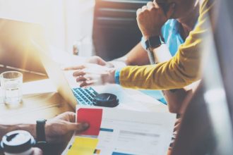 استراتژی رقابت در بازار اروپا برای استارتاپ ها_آفتاب شرق 31 استراتژی رقابت در بازار اروپا برای استارتاپ ها