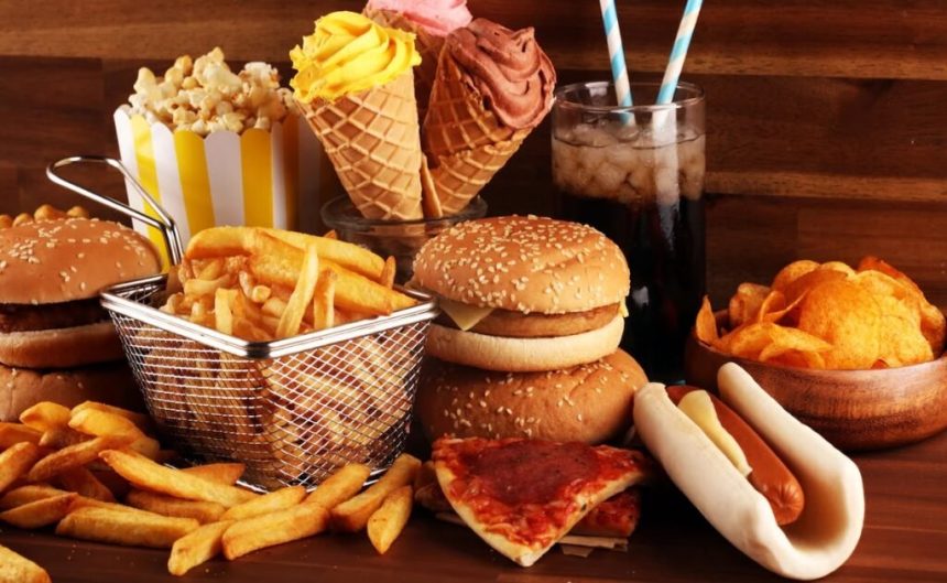 مصرف فست‌فود می‌تواند خطر سرطان ریه را تا ۴۱ درصد افزایش ‌دهد