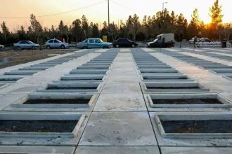 ما برای تدفین این خانواده هفت بار مردیم و زنده شدیم_آفتاب شرق 11 مدیرعامل بهشت زهرا: ما برای تدفین این خانواده هفت بار مردیم و زنده شدیم