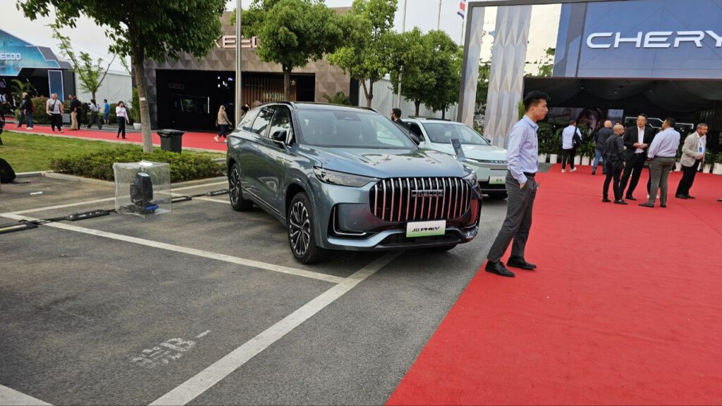 فونیکس F9، پرچمدار تازه برند فونیکس مدیرانماشین خواهد بود_آفتاب شرق 6 لوکانو ال ۸