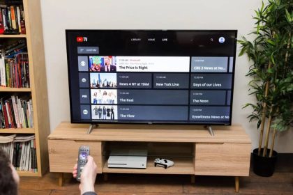 چطور یوتیوب را به تلویزیون وصل کنیم؟ آموزش ساده و سریع_آفتاب شرق 8 تماشای یوتوب در تلویزیون