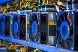 ۶۹ ماینر برق خوار در تبریز خاموش شد؛معادل مصرف ۶۲۱ خانه_آفتاب شرق 5 ۶۹ ماینر برق خوار در تبریز خاموش شد؛معادل مصرف ۶۲۱ خانه