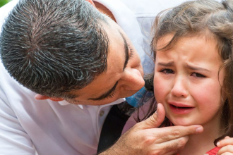 هر چیزی که باید در رابطه اختلال اضطراب جدایی (SAD) کودکان بدانید_آفتاب شرق 5 1