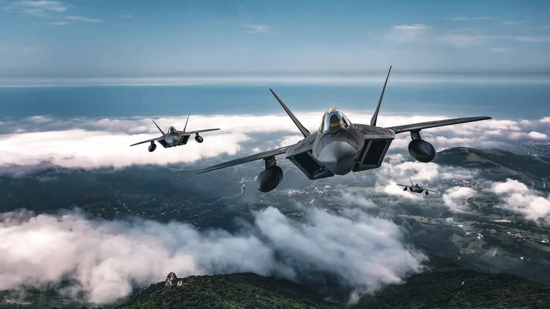 هواپیماهای رهگیر چه تفاوتی با جنگندههای معمولی دارند؟_آفتاب شرق 16 هواگرد رهگیر