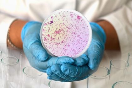 ساخت آنتی‌بیوتیک‌های جدید با هوش مصنوعی