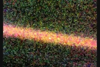 ناسا تصویر دلهره‌آوری از زمین و ماه در دل تاریکی فضا منتشر کرد