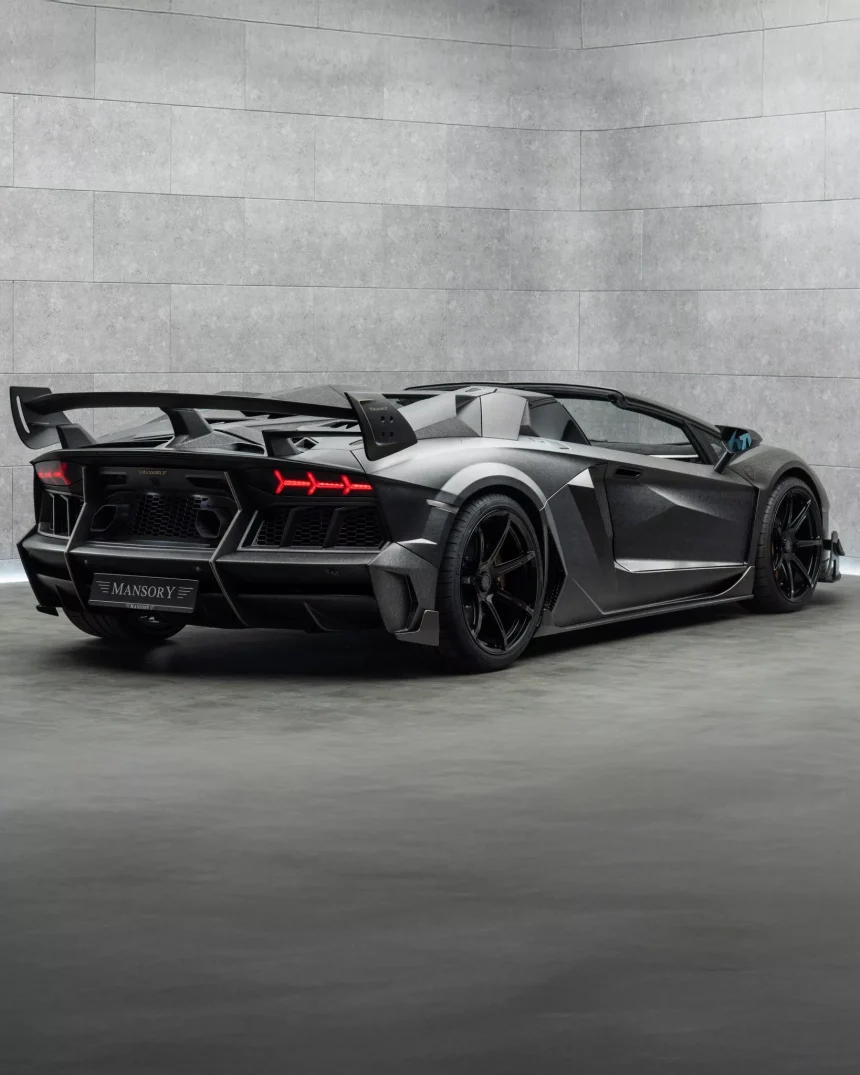 لامبورگینی اونتادور منصوری